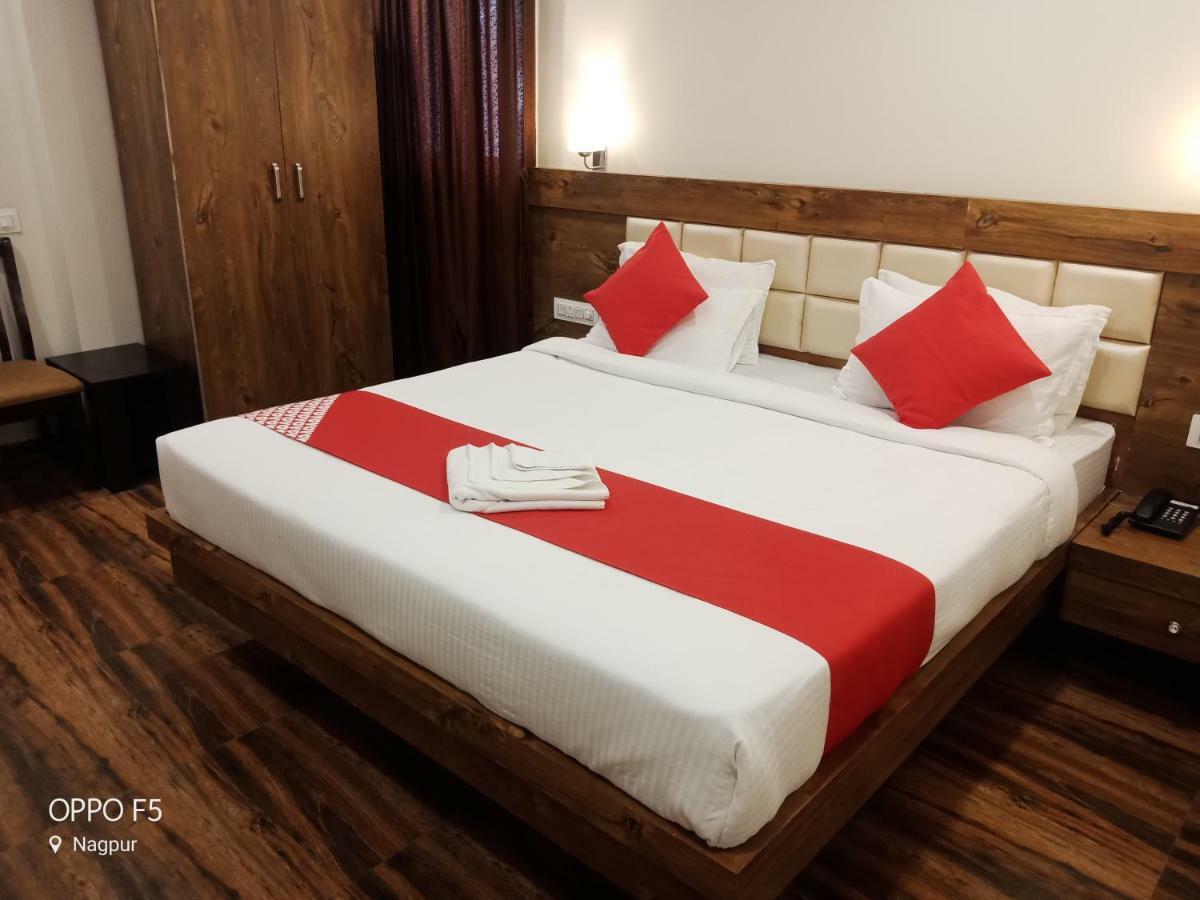 Hotel Star Zest House Nágpur Kültér fotó