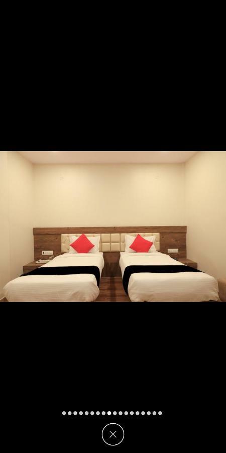Hotel Star Zest House Nágpur Kültér fotó