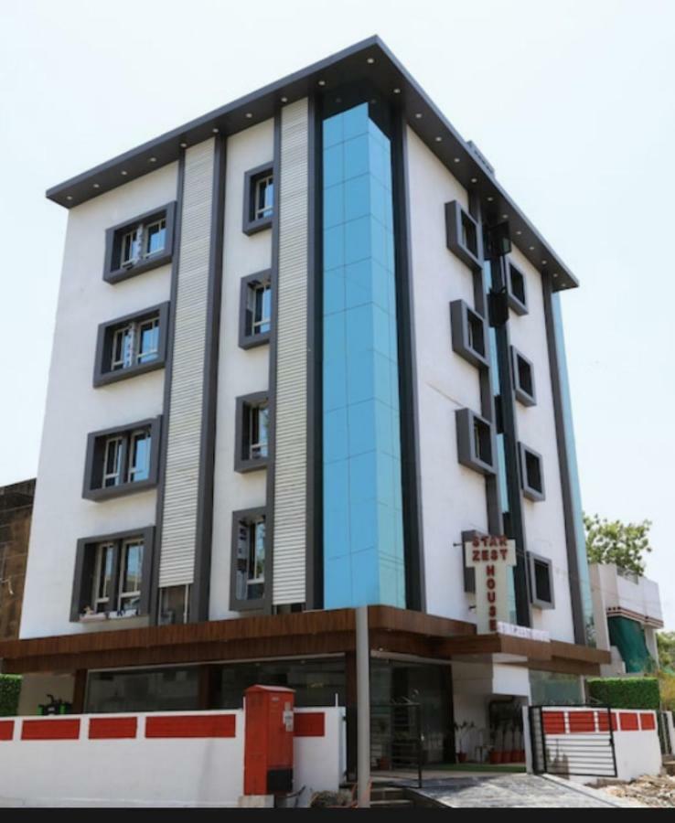 Hotel Star Zest House Nágpur Kültér fotó
