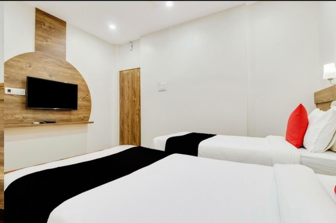 Hotel Star Zest House Nágpur Kültér fotó