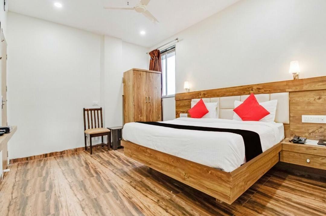 Hotel Star Zest House Nágpur Kültér fotó
