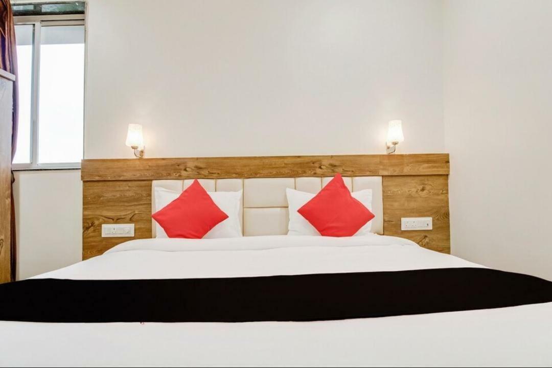 Hotel Star Zest House Nágpur Kültér fotó